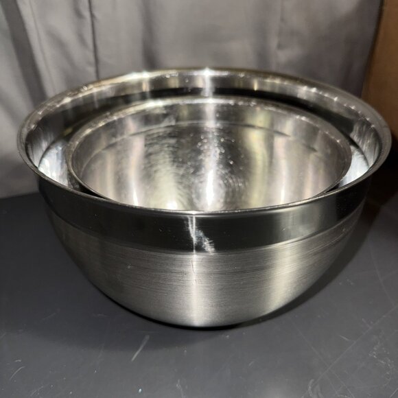 Stainless Steel Mixing Bowls Set Of 2 7.5” & 9.5” - Picture 2 of 15